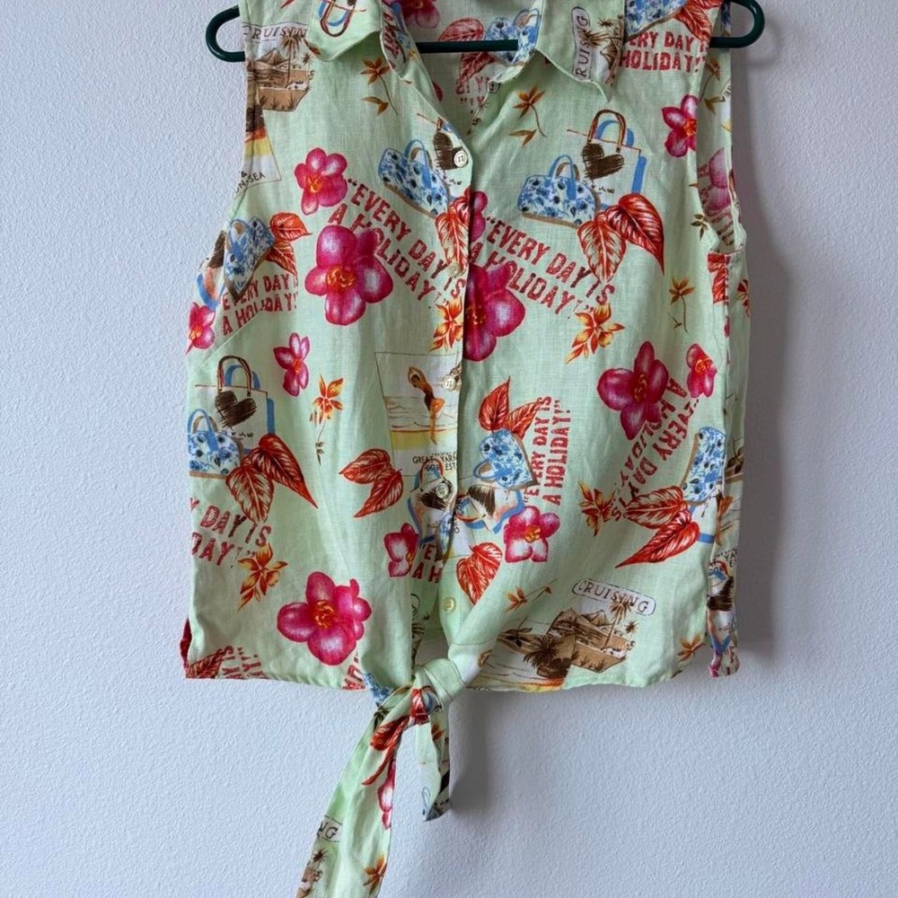 Dandy by Randi M. green Hawaiian shirt with tie front and button up collar